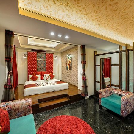 Hotel Saffron Leaf Dehradun Exterior foto
