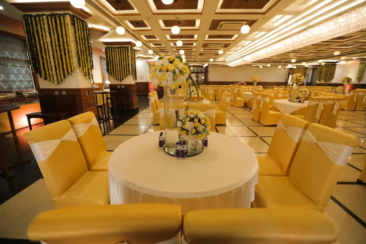 Hotel Saffron Leaf Dehradun Exterior foto