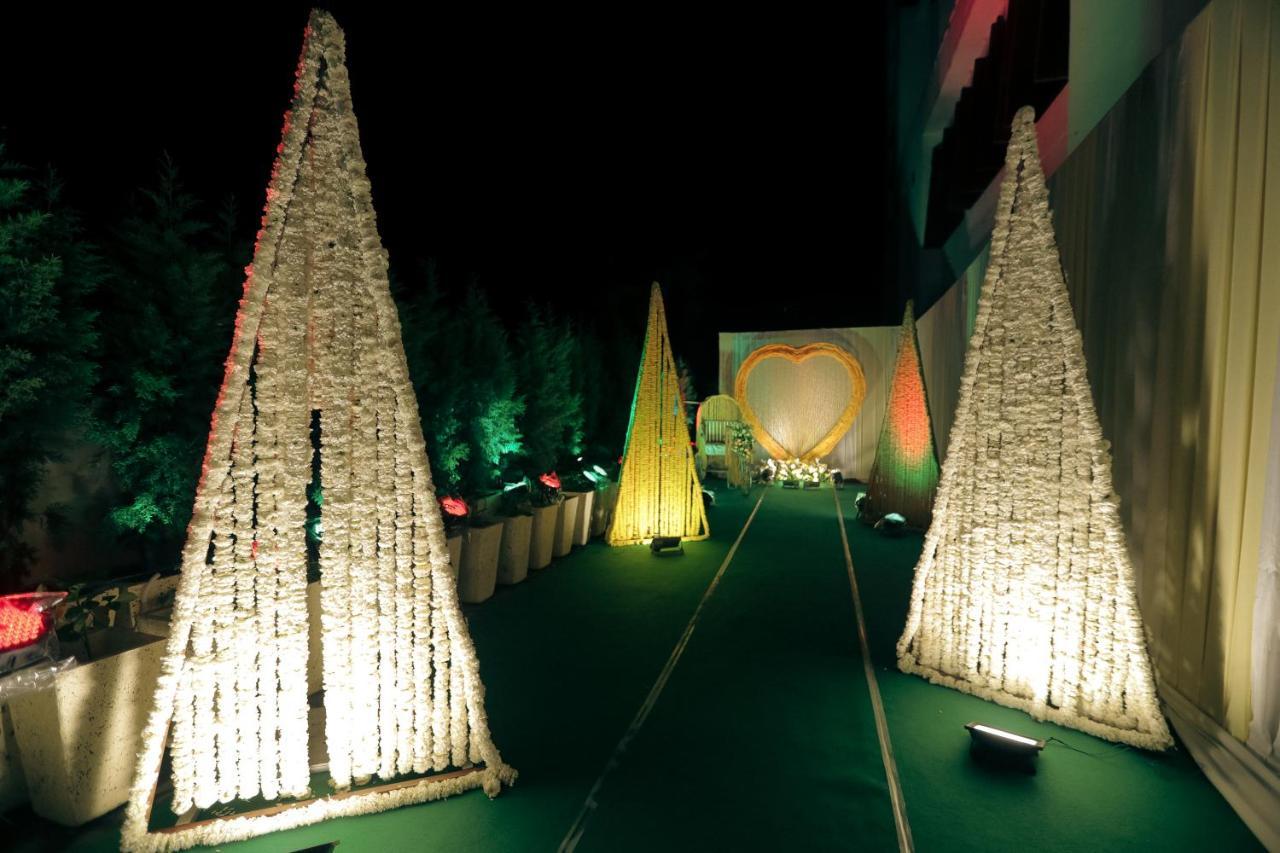 Hotel Saffron Leaf Dehradun Exterior foto